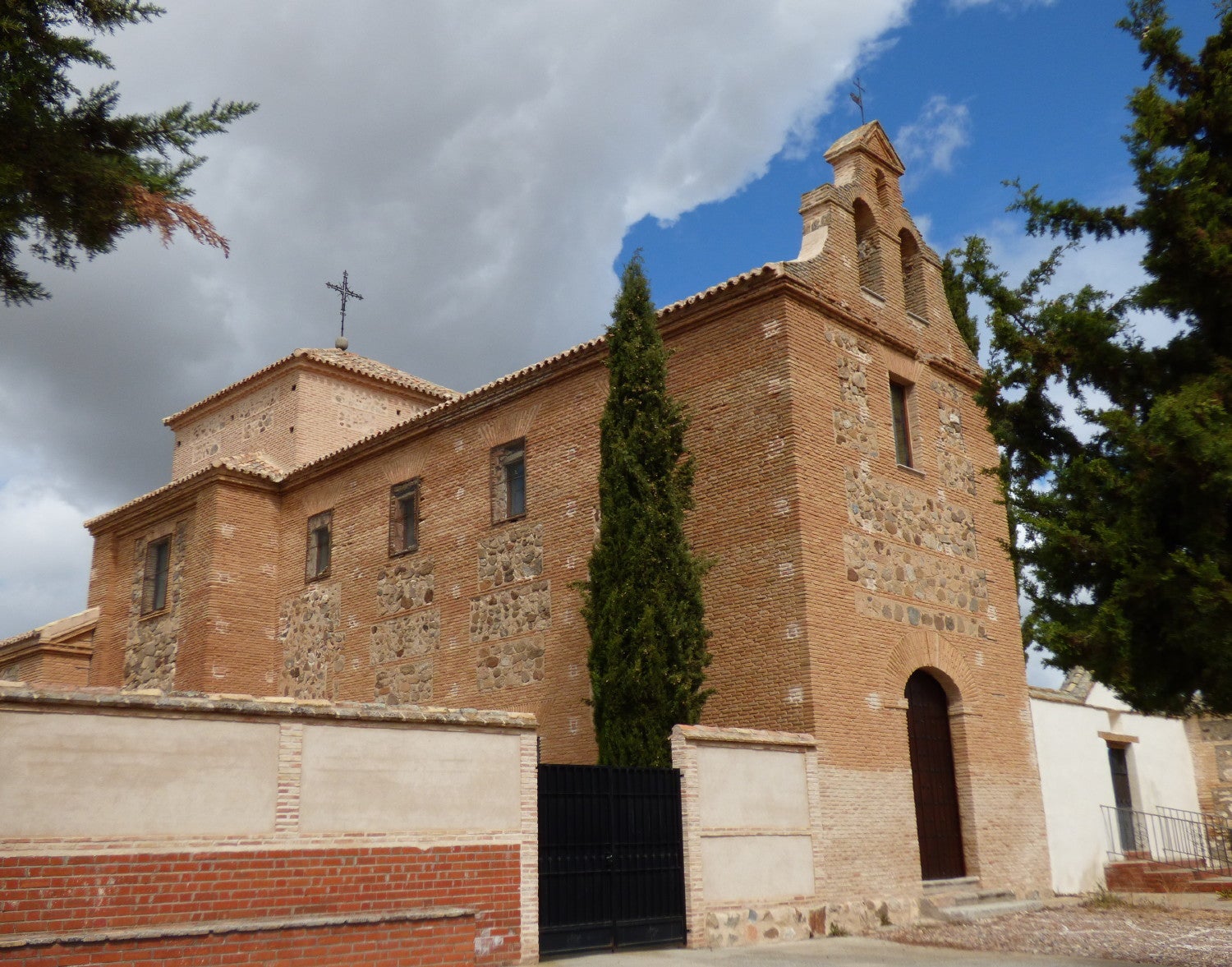 Ermita de San Blas en Burguillos. Foto Rafael del Cerro. 