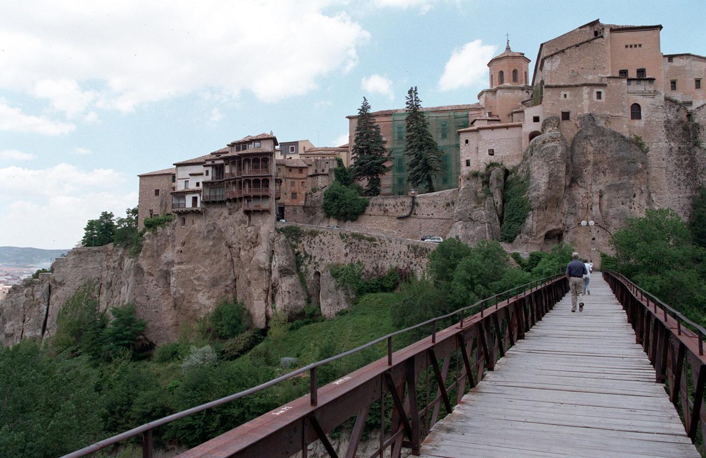 Ciudad histórica fortificada de Cuenca (1996). 