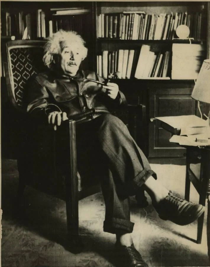 Fotografía de Albert Einstein en su 75 cumpleaños. 