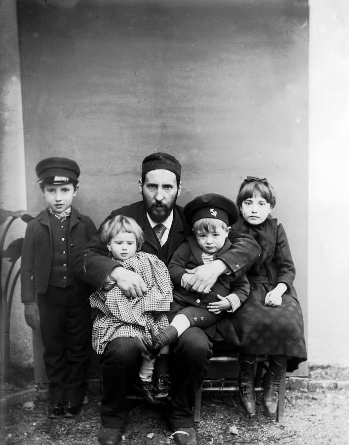 Santiago Ramón y Cajal. 