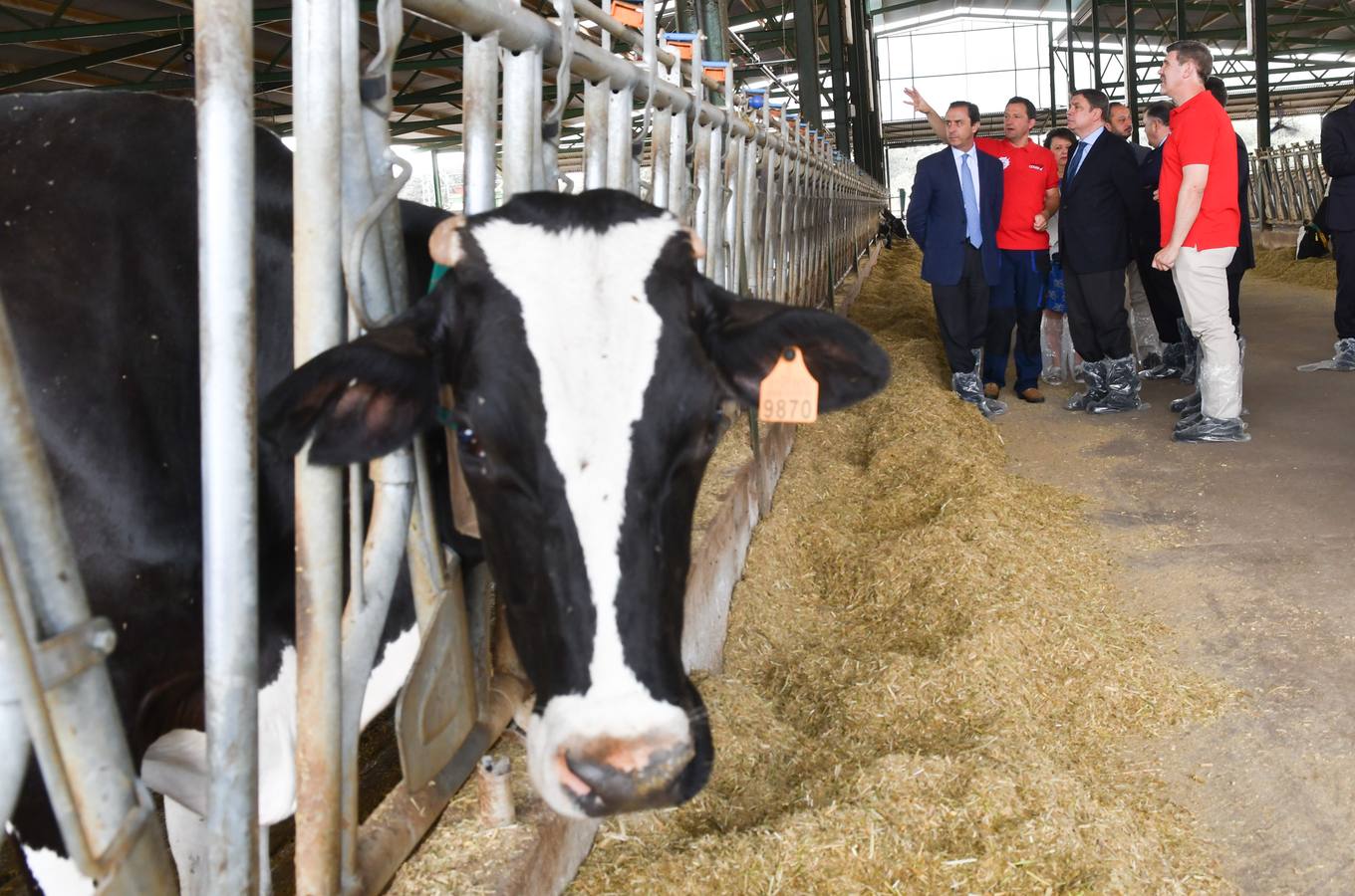 La visita del ministro de Agricultura a Covap, en imágenes