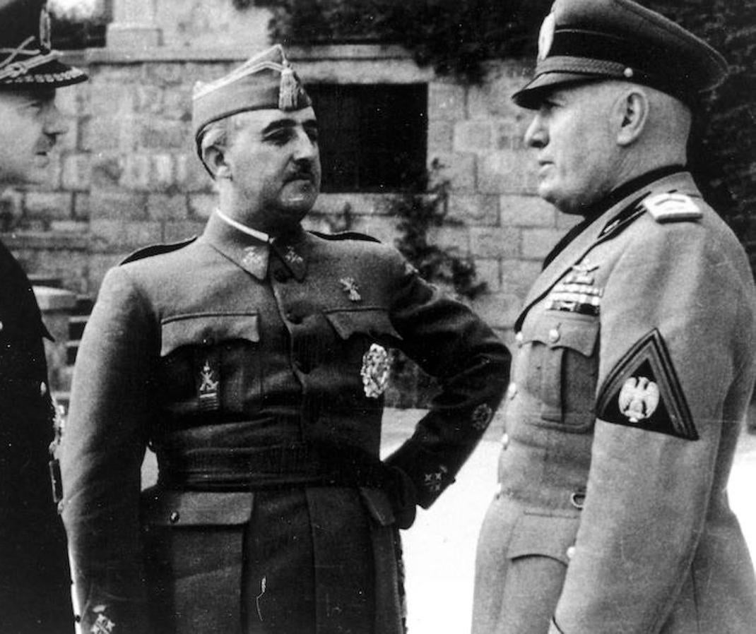 Mussolini, Franco y Serrano Súñer. 