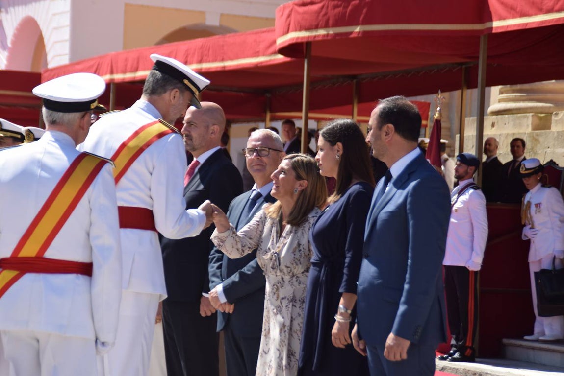 El Rey Felipe VI preside la entrega de Despachos en la Escuela de Suboficiales