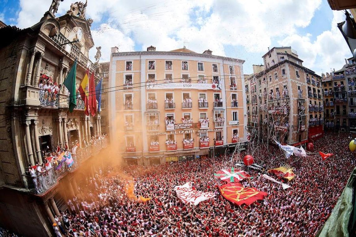 En imágenes: el chupinazo de San Fermín 2018