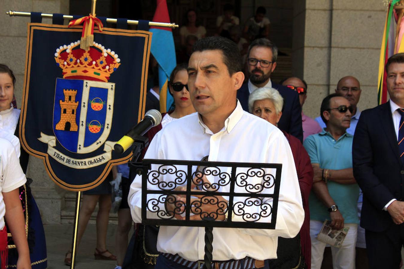 El Baile de la Bandera «toma» el Alcázar de Toledo