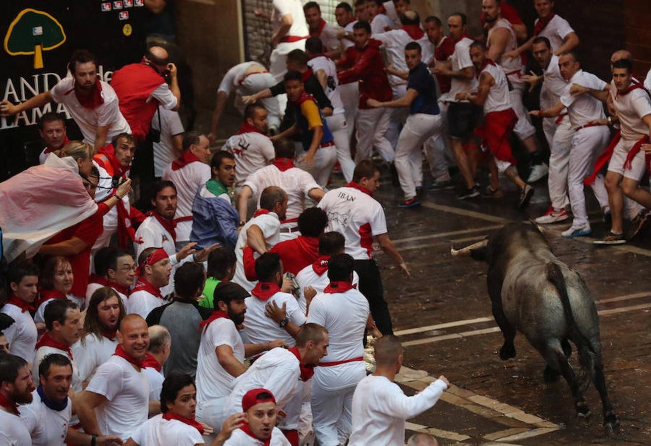 Las mejores imágenes del segundo encierro de los Sanfermines 2018