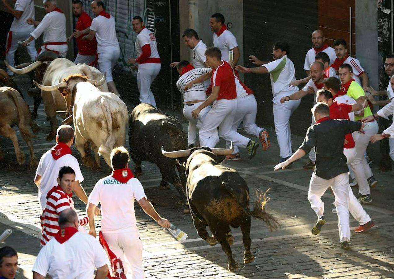 Las mejores imágenes del quinto encierro de San Fermín