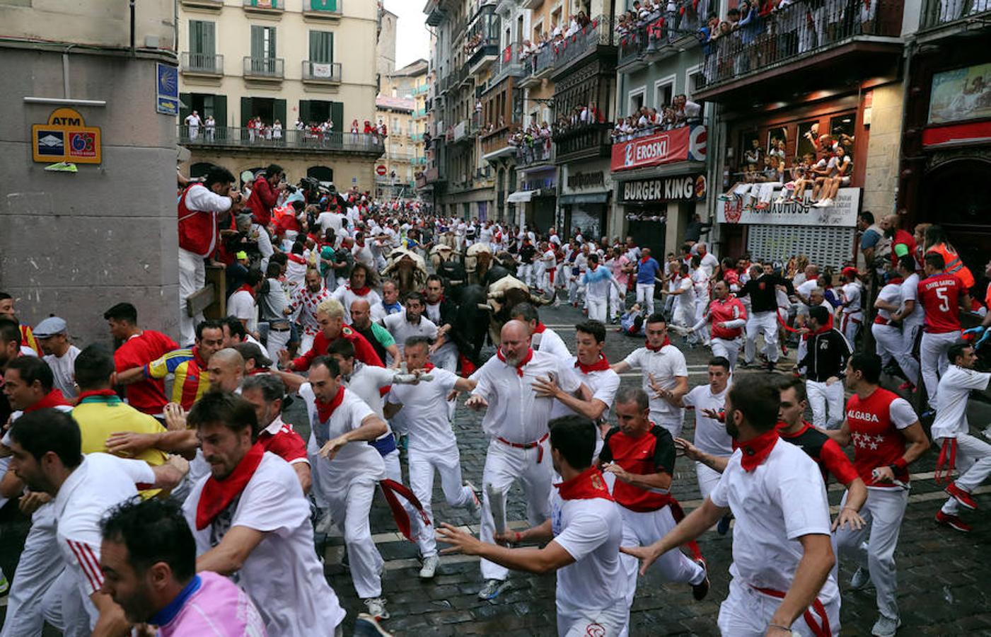 Las mejores imágenes del sexto encierro de San Fermín