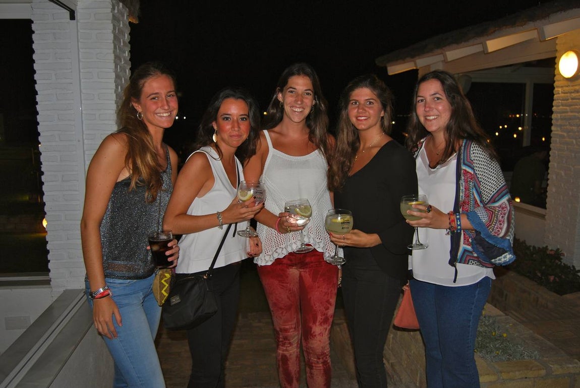 Paula Pérez-Salas, Lourdes Carrasco, Rocío Díaz, Pilar Bajo de Ysasi y Cira Díaz