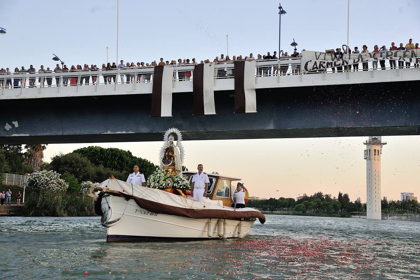 Procesión fluvial de la Virgen del Carmen de Calatrava