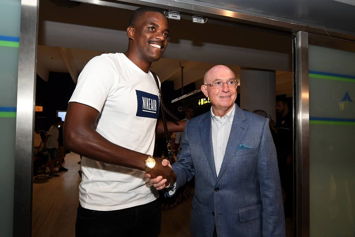 Llegada del nuevo jugador del Betis William Carvalho