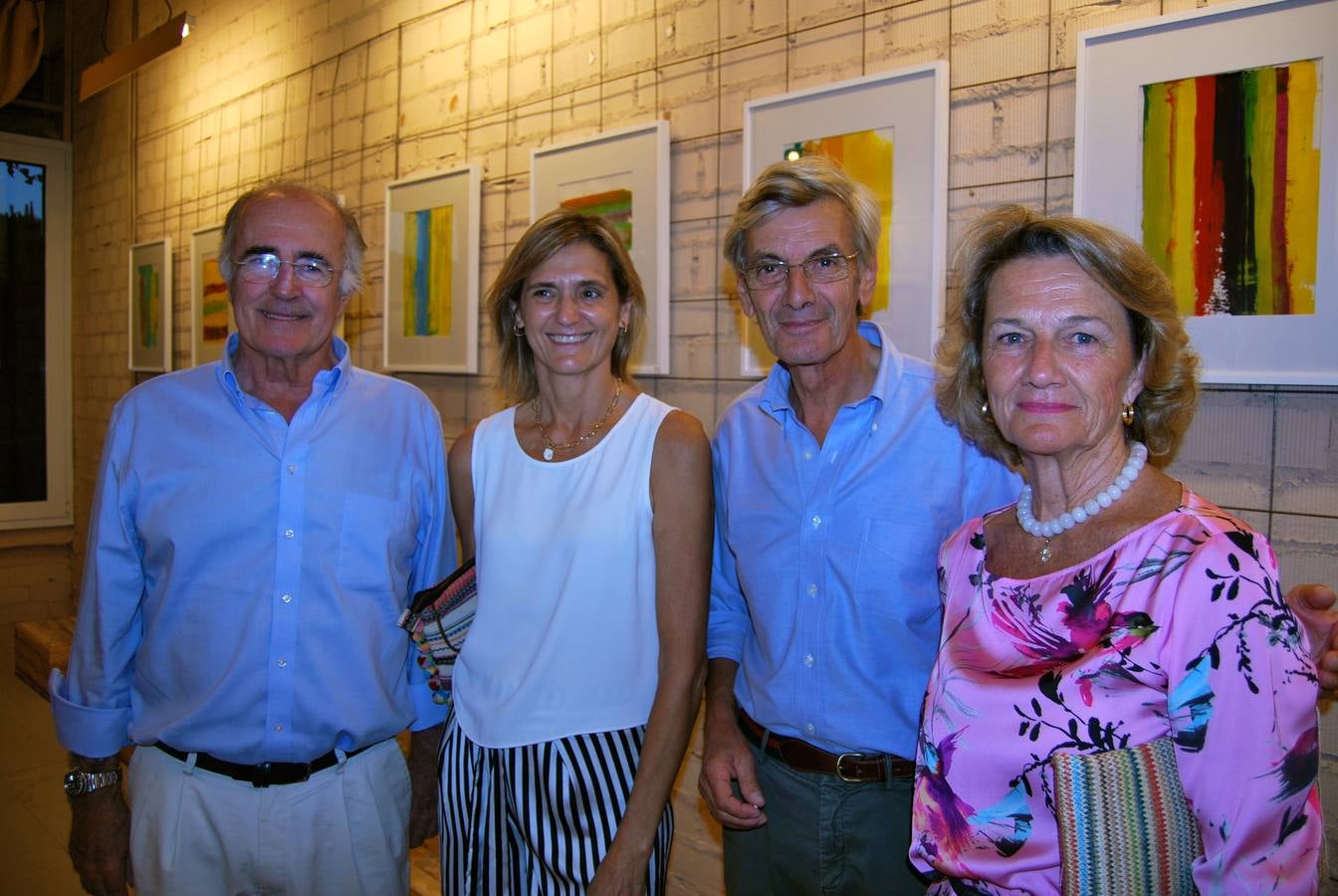 José Luis Serra, Zenaida Benjumea, Johnny Domínguez y Tere Benjumea. 