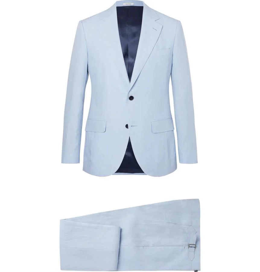 Traje de Husbands. Realizado en lino y en un azul claro ideal para cuando llega el buen tiempo, traje de la firma Husbands de venta exclusiva en Mr Porter (Precio: 1450 euros)