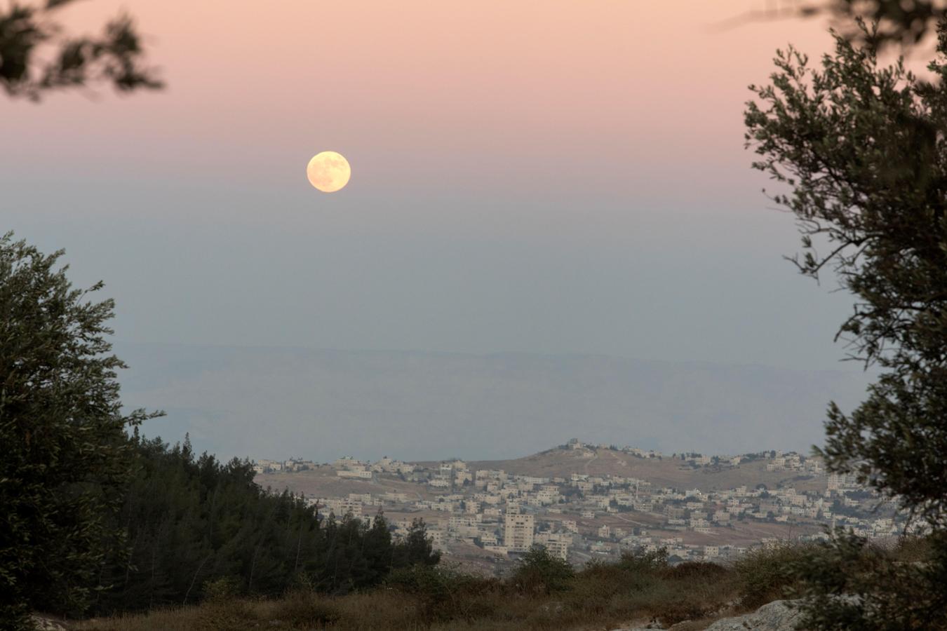 La «Luna de sangre» en Jerusalén, Israel. 