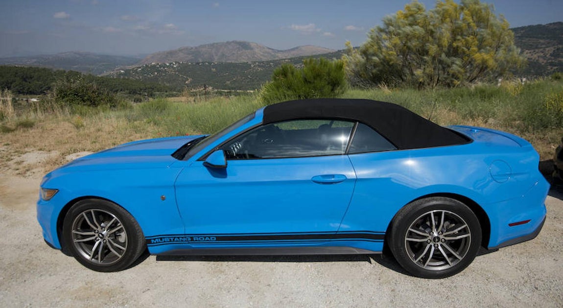 3. Caravana de Mustang Road por las carreteras de la Comunidad de Madrid, camino a San Lorenzo del Escorial