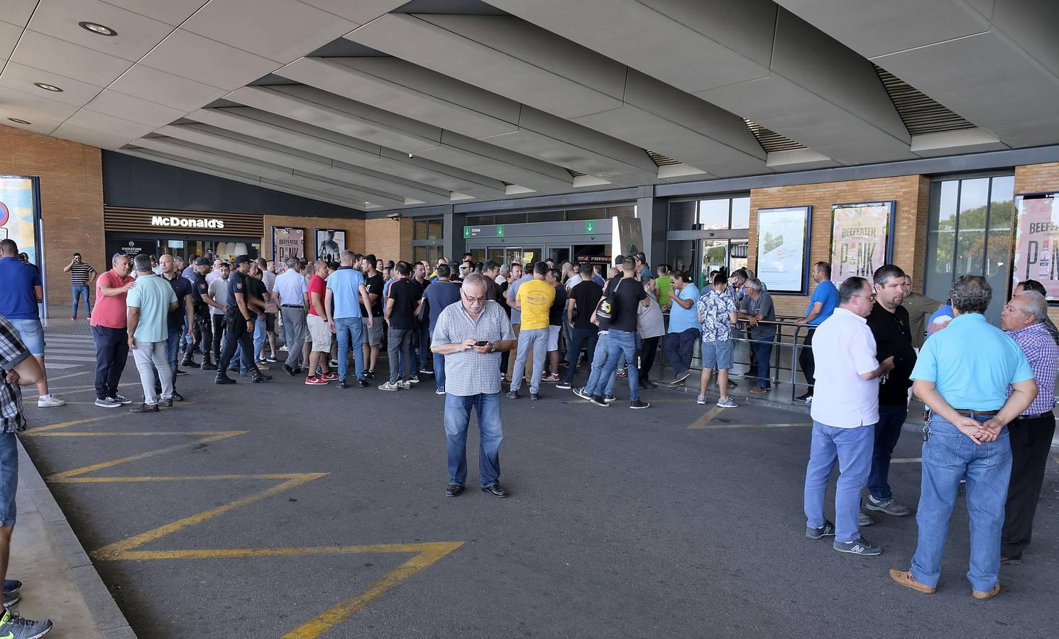 Los taxistas de Sevilla, de huelga