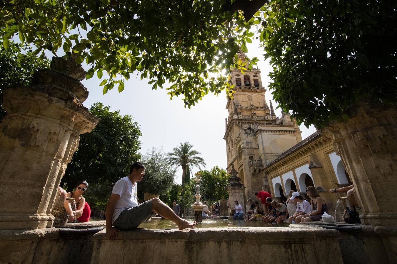 Córdoba bajo la primera ola de calor del verano, en imágenes
