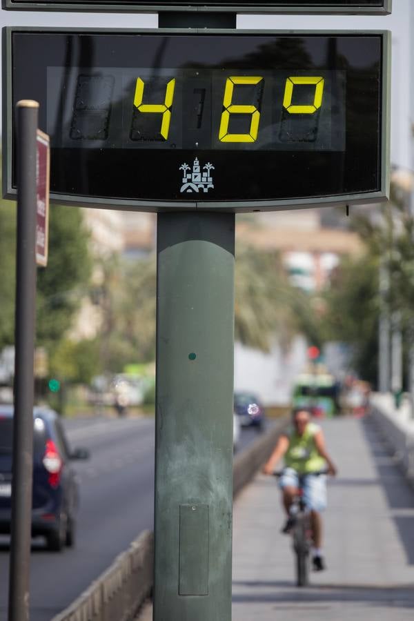 Córdoba bajo la primera ola de calor del verano, en imágenes