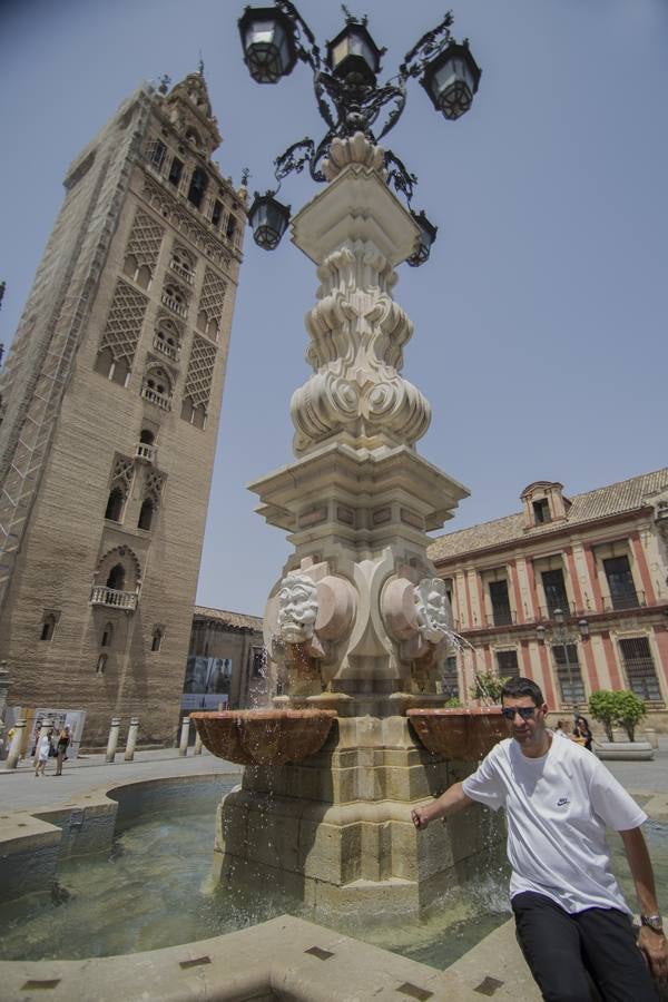 El primer día de la ola de calor en Sevilla