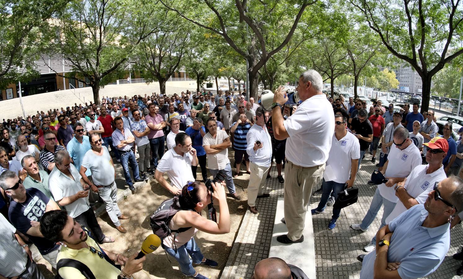 La huelga de taxis, en imágenes