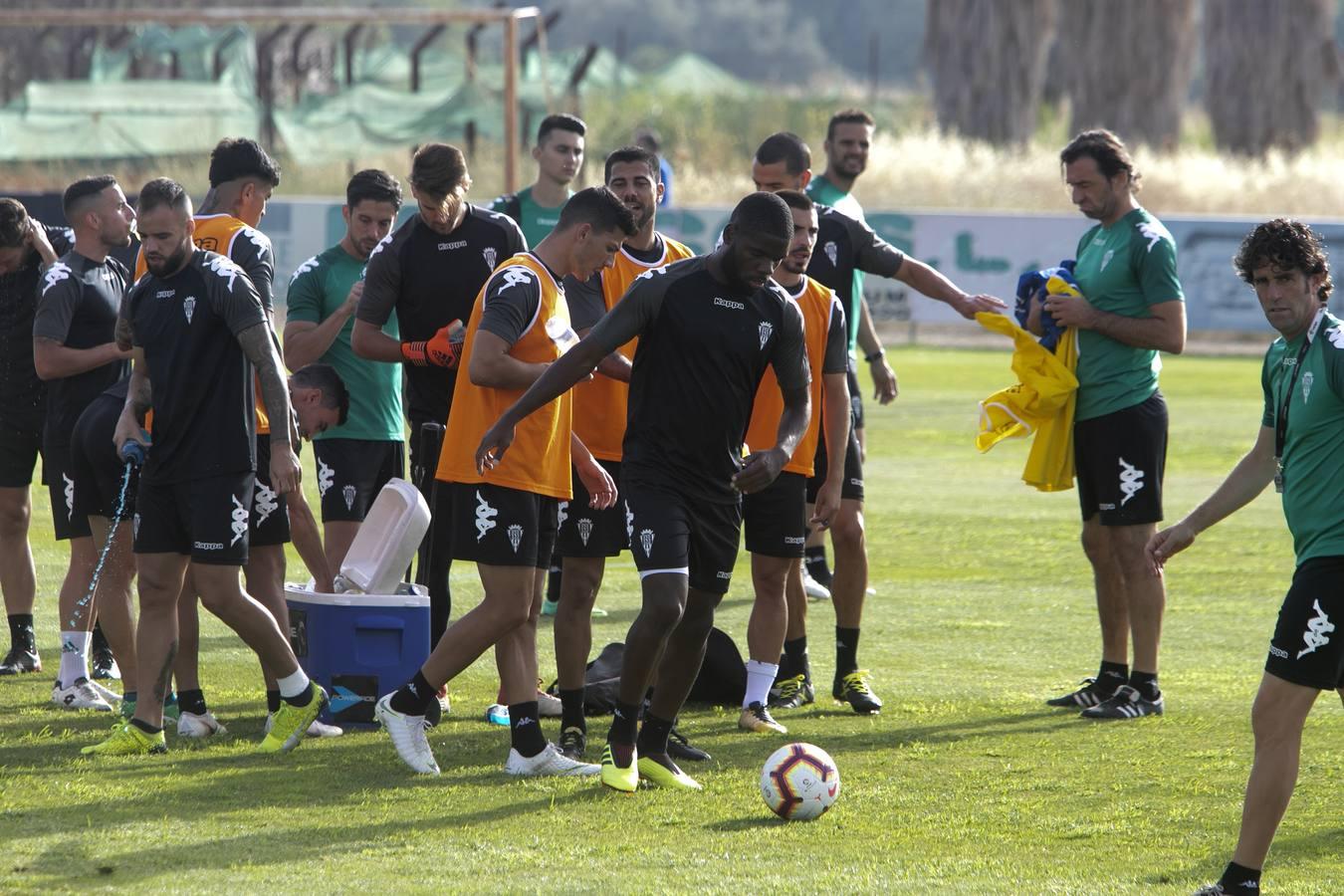 En imágenes, las últimas horas convulsas en el Córdoba CF