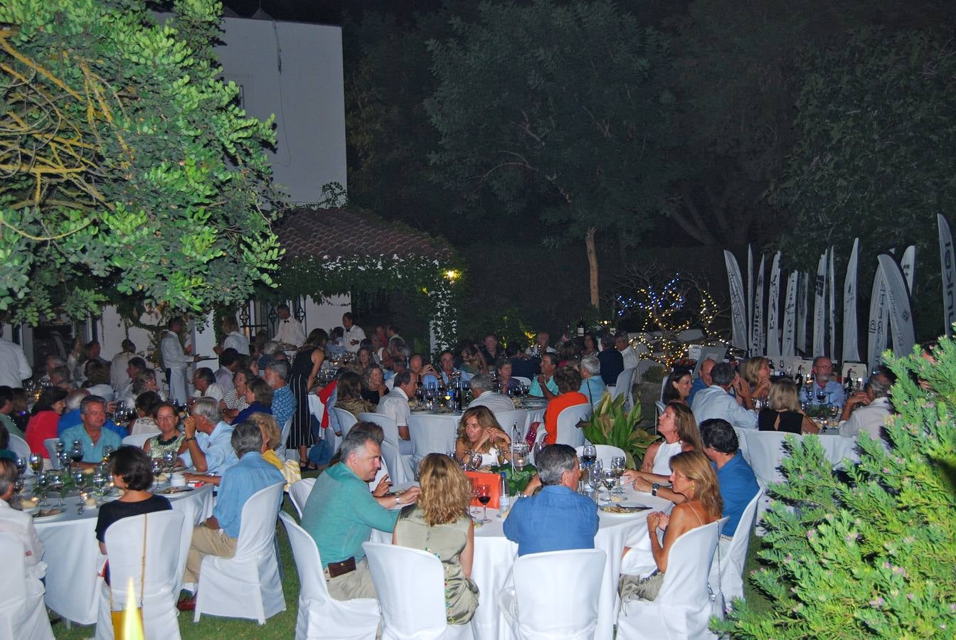 Ambiente de la cena en la Finca Rio Viejo. 