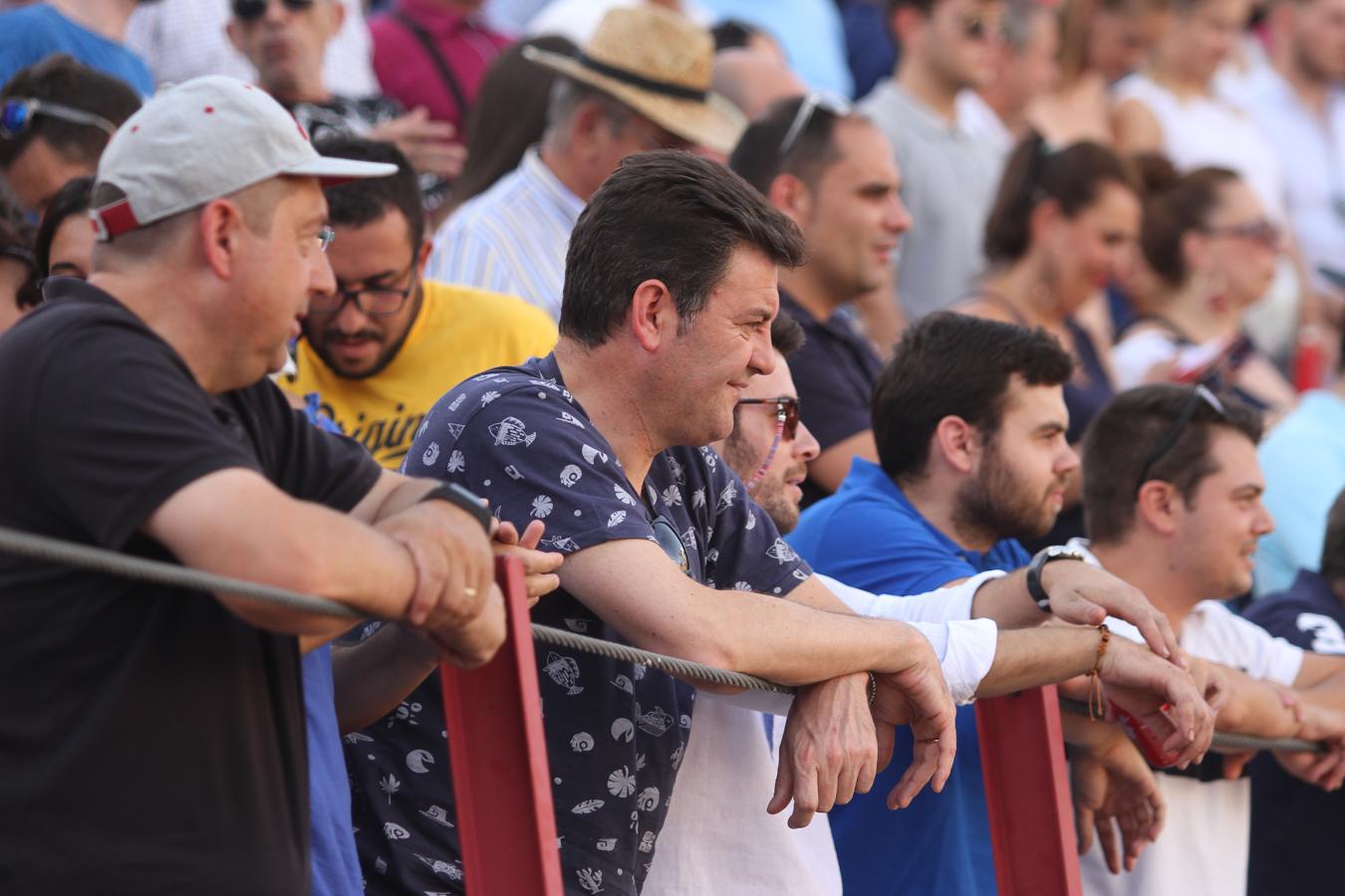 Concurrida tarde de toros en Bargas