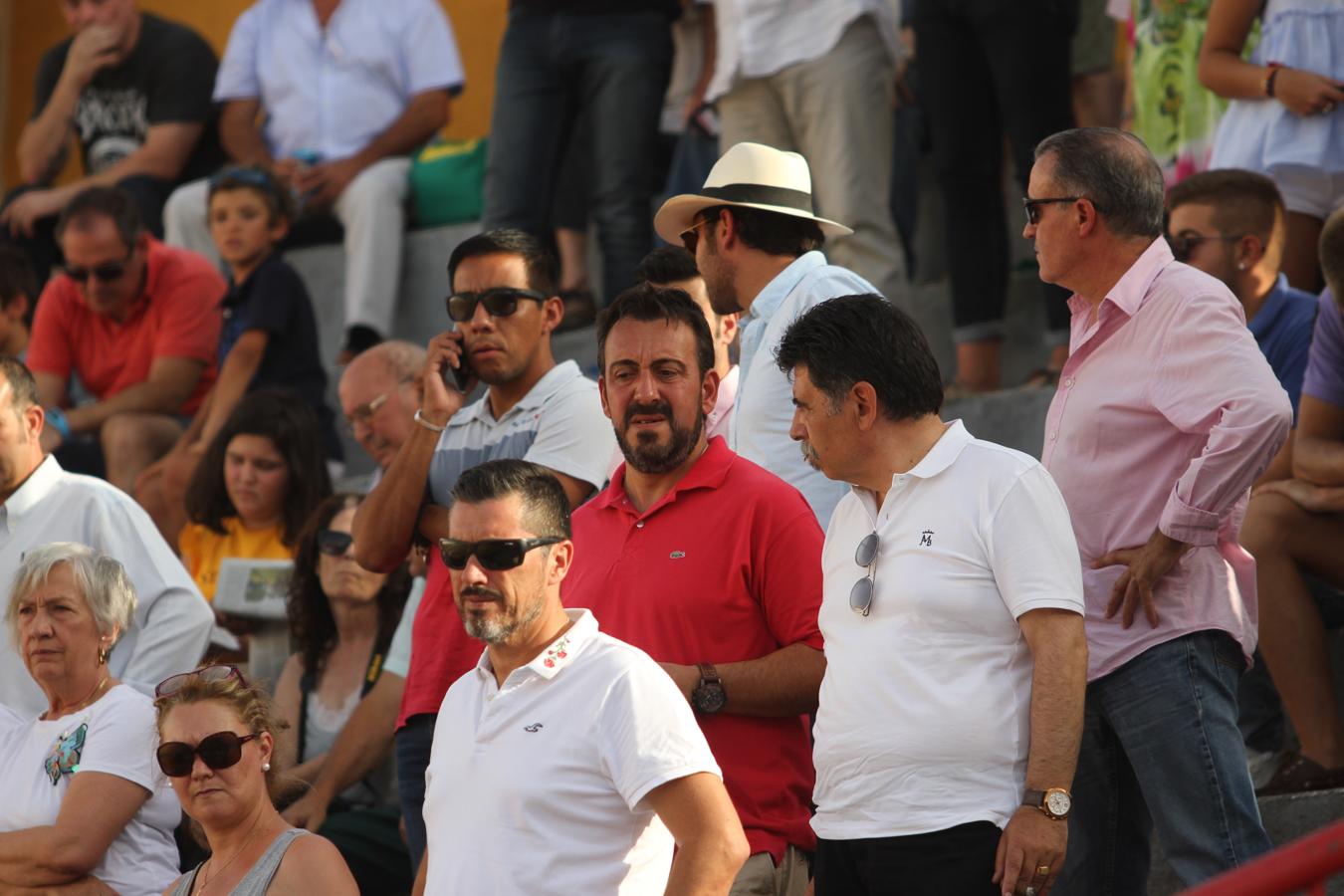 Concurrida tarde de toros en Bargas