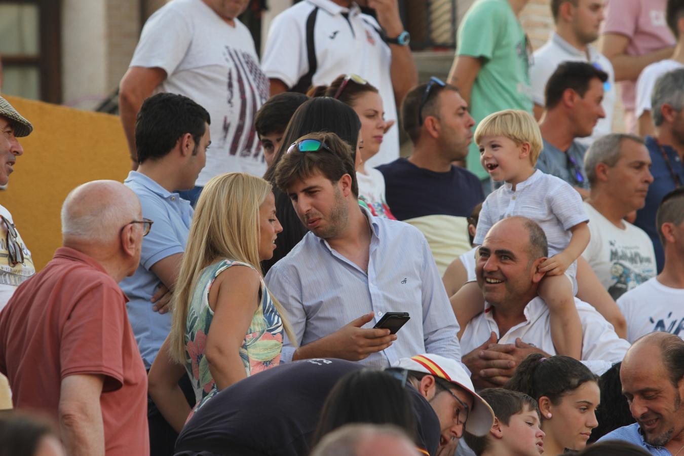 Concurrida tarde de toros en Bargas