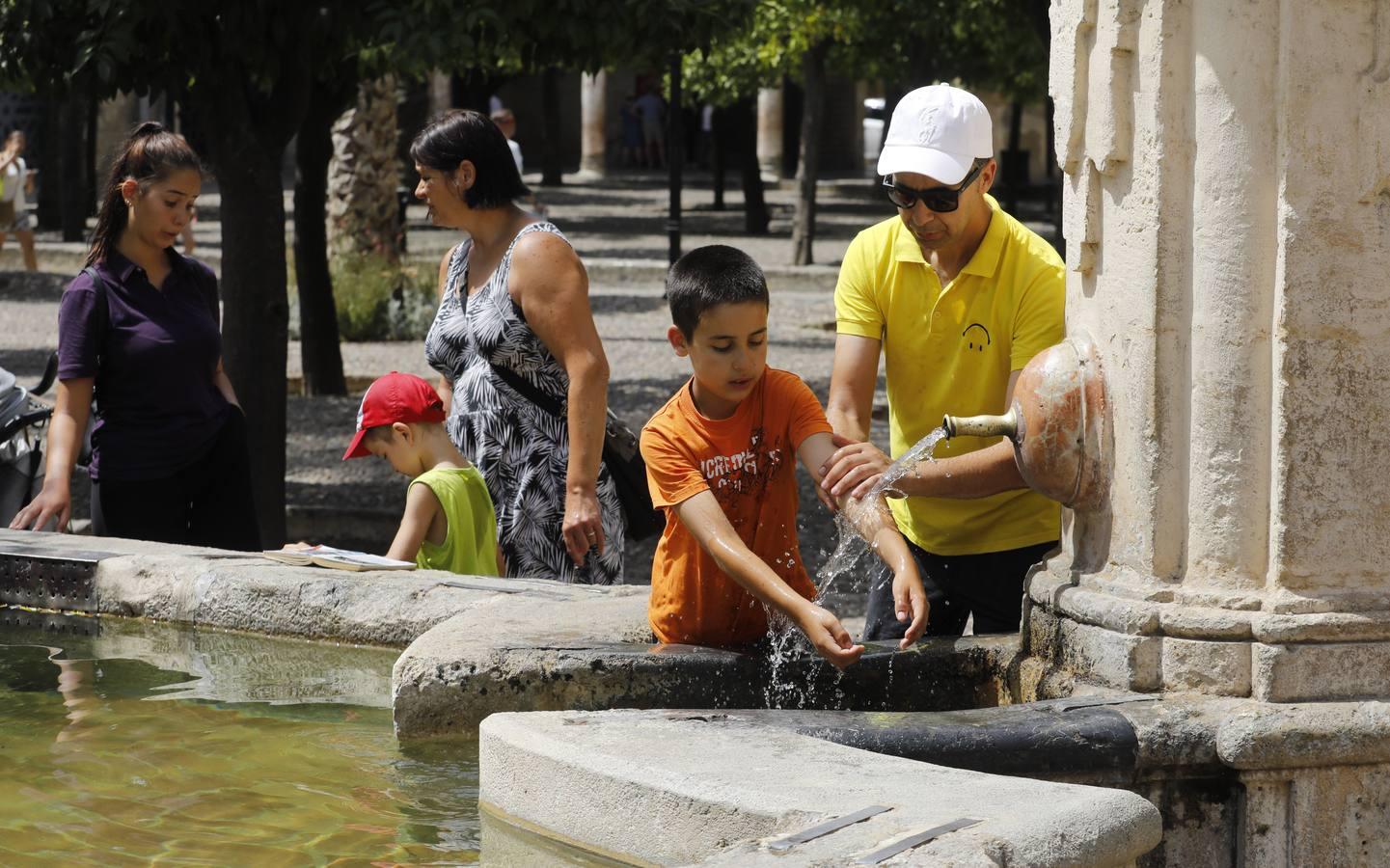 Un domingo desértico en Córdoba, en imágenes