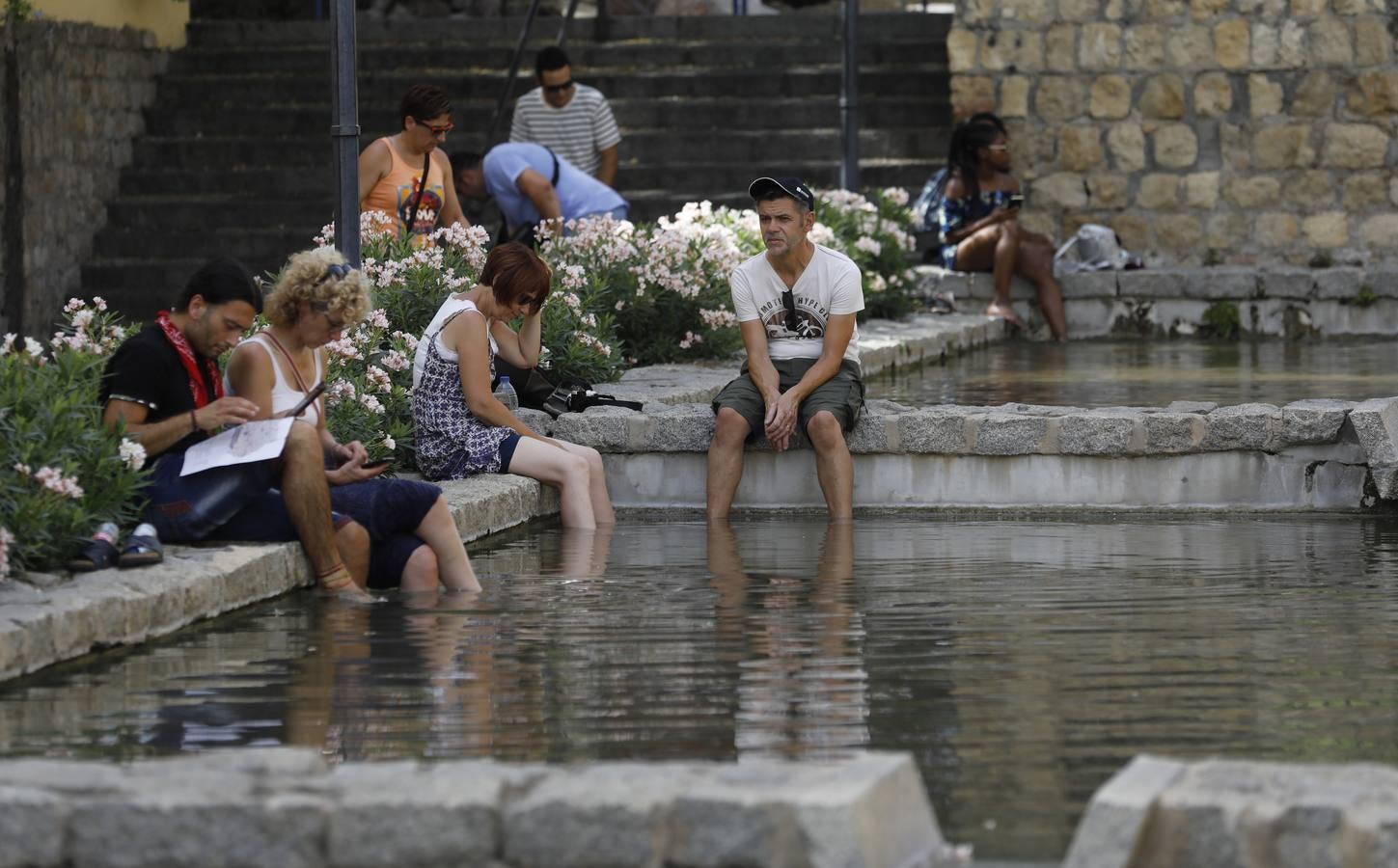 Las fuentes, un recurso contra el calor en Córdoba, en imágenes