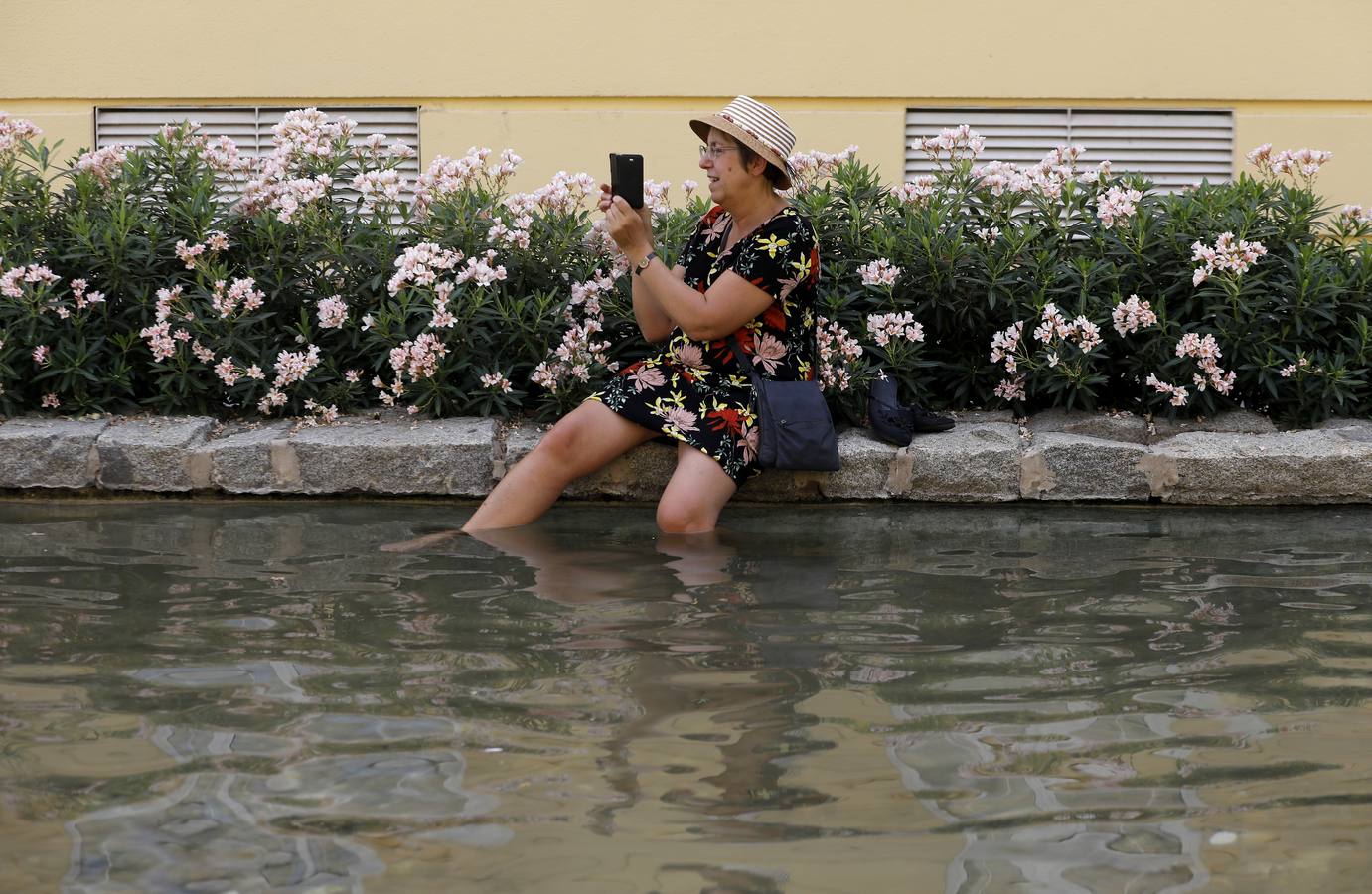 Las fuentes, un recurso contra el calor en Córdoba, en imágenes