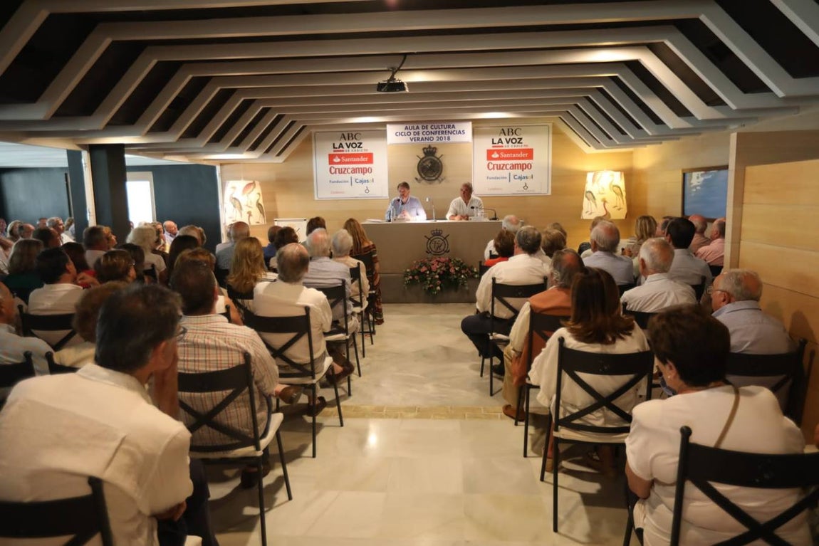 Bieito Rubido, en el Aula de Cultura del Club de Golf de Vista Hermosa