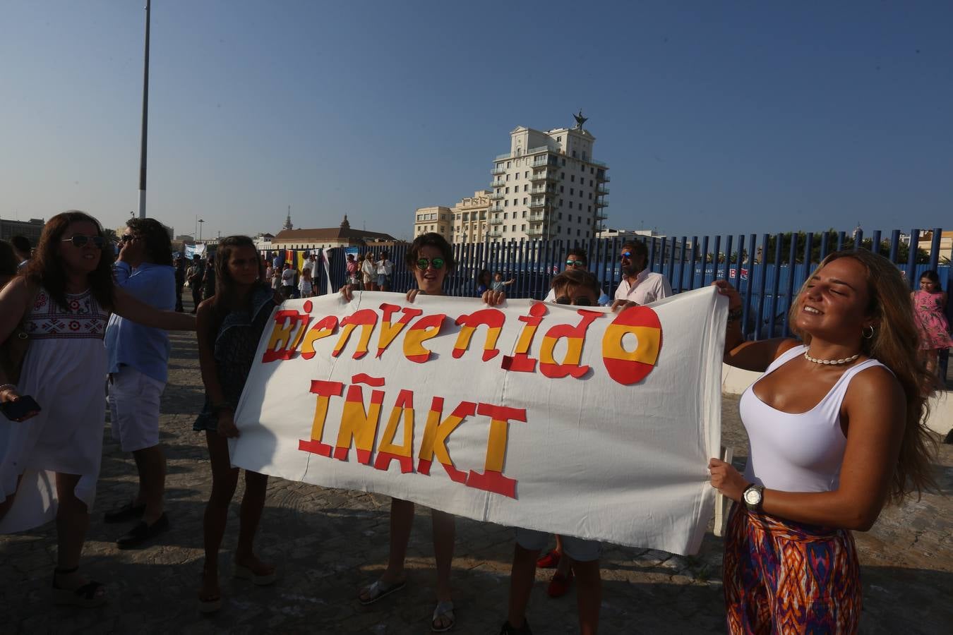 FOTOS: La llegada de Elcano a Cádiz, en imágenes