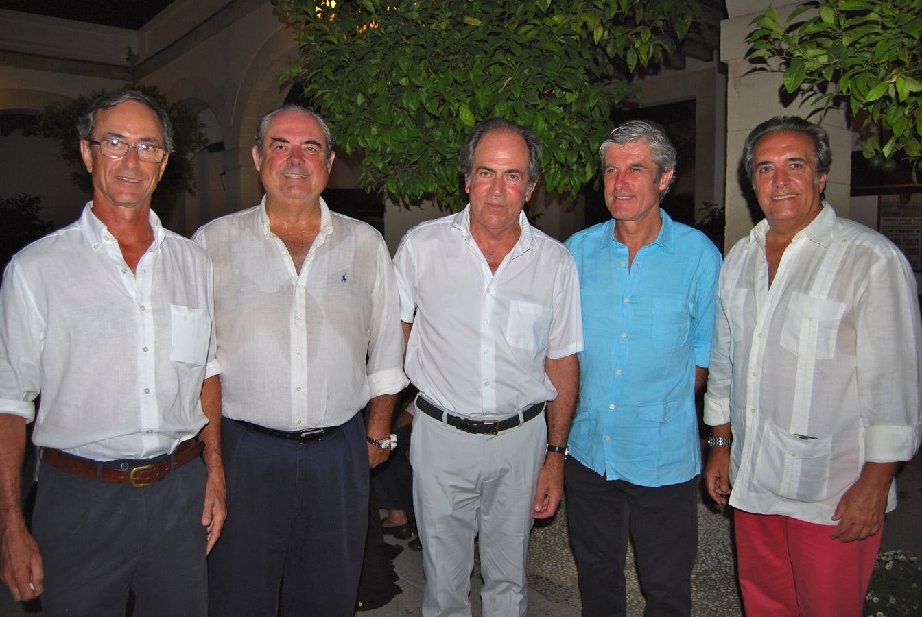 Santiago Morenés, José Manuel Domecq (presidente de Vistahermosa Club de Golf), Antonio Morenés, Cosme Domecq y Ramón Ybarra