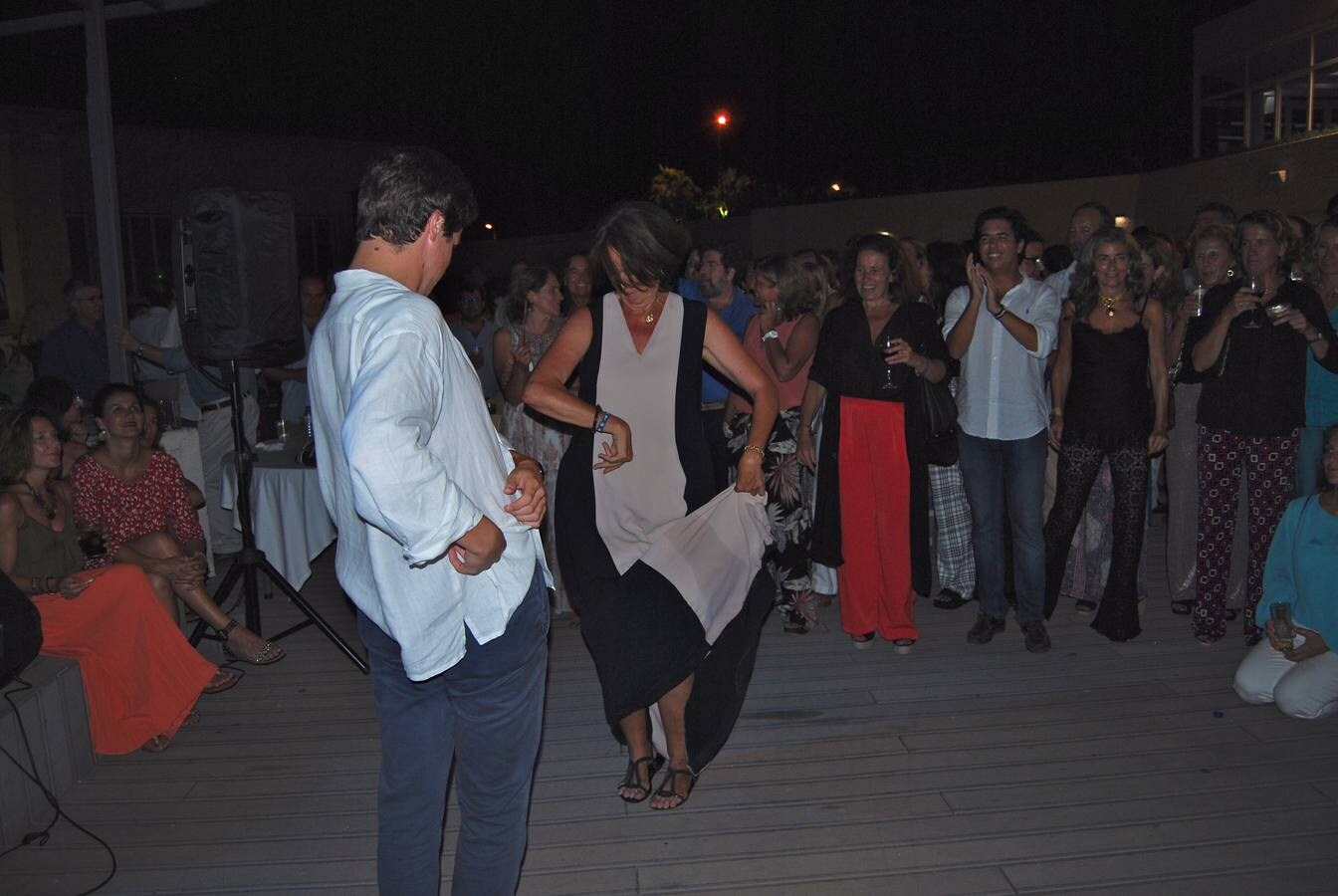 Ignacio Mencos bailando con Ángela Madariaga