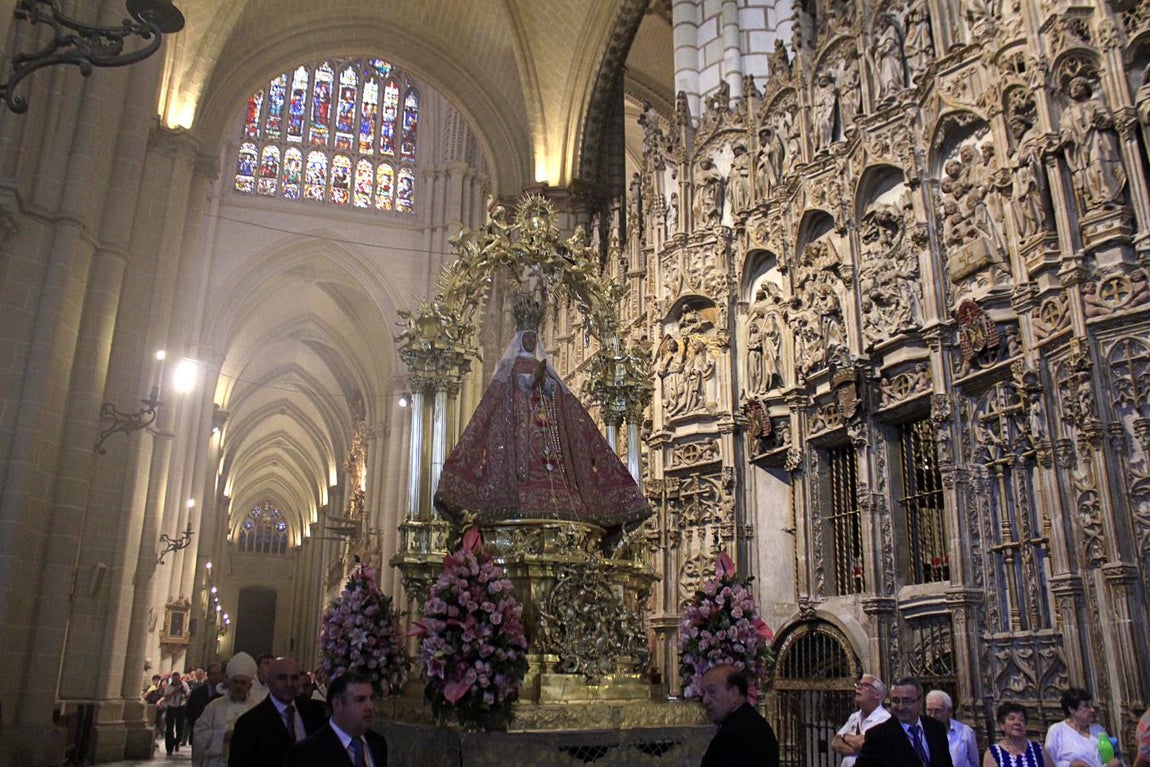 En imágenes: Toledo con su Virgen del Sagrario y los botijos