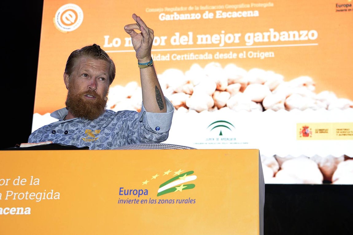 En imágenes, la cena solidaria a favor de la Fundación Gota de Leche