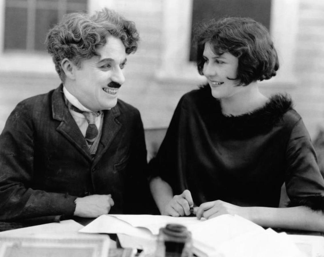Charles Chaplin con Lita Grey. 