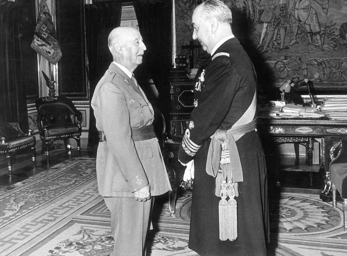 Carrero Blanco y Franco durante un encuentro en El Pardo. 