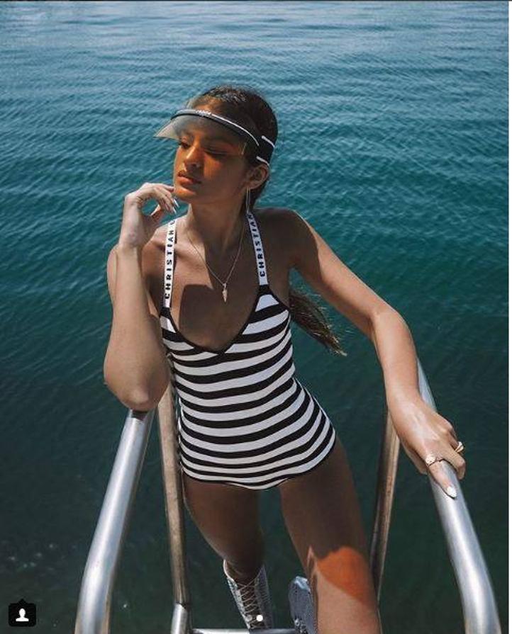 Marta Lozano, blanco y negro. 