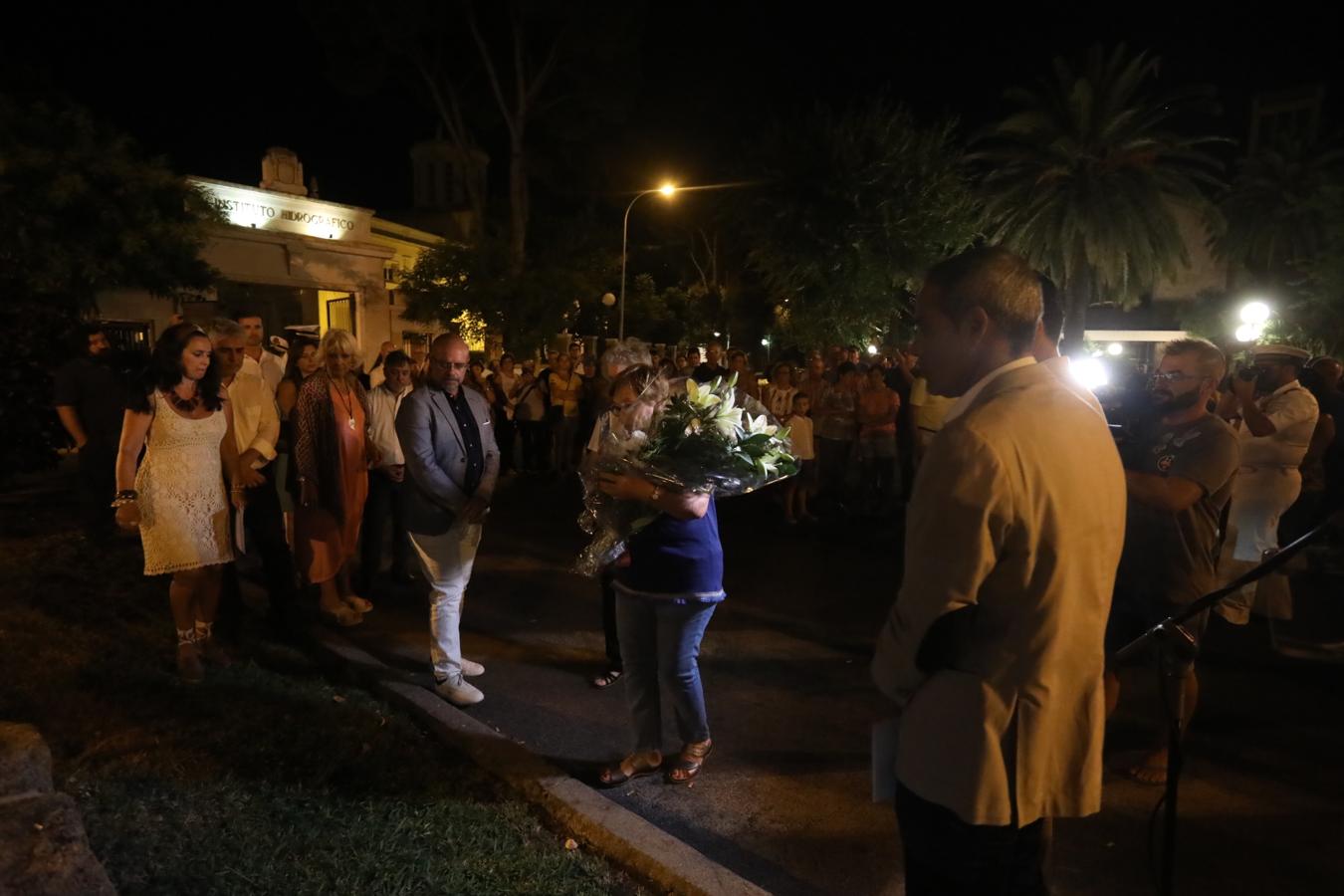 Fotos: Homenaje a las víctimas de la explosión de Cádiz de 1947