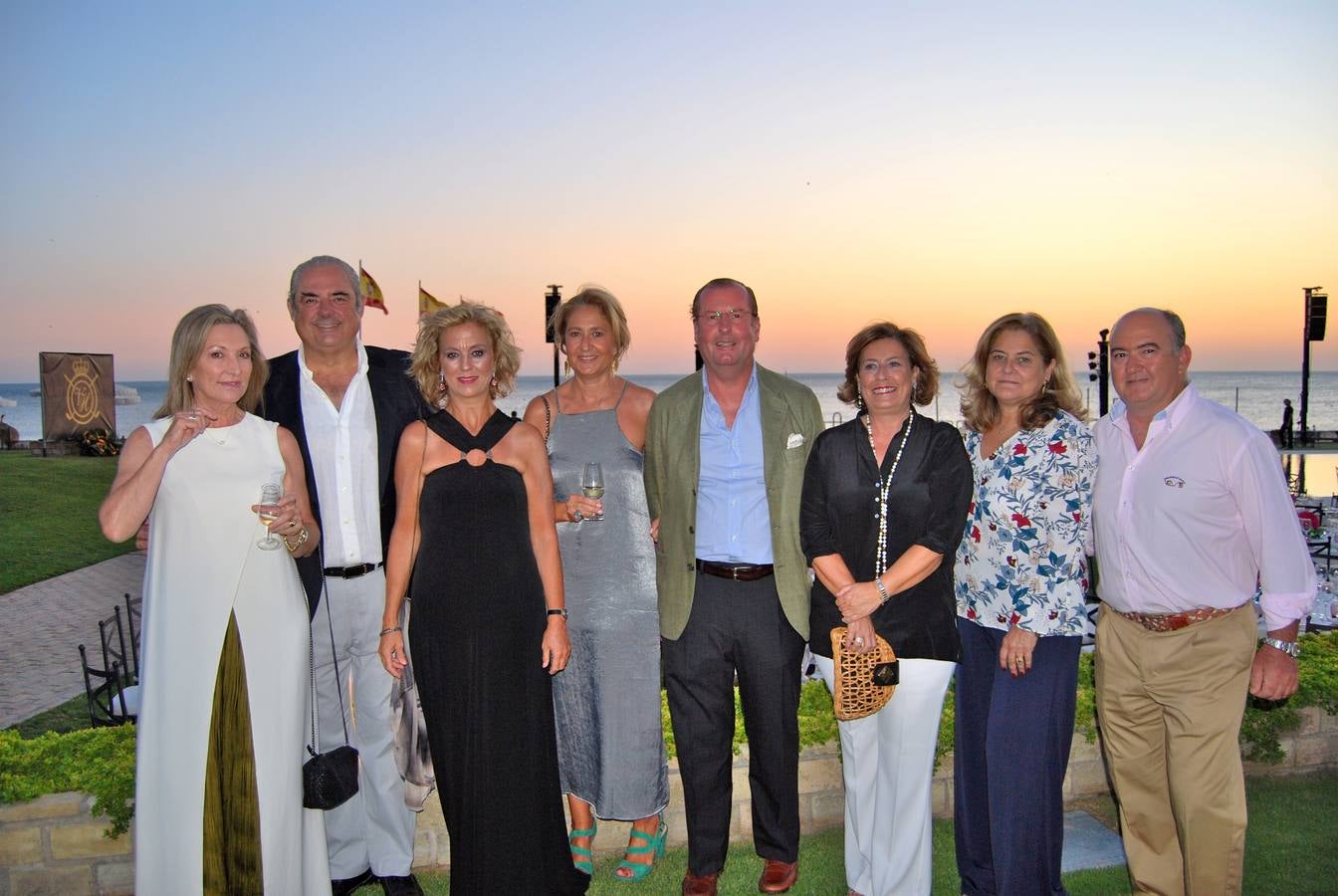 Pilar Bustamante, José Manuel Domecq, Reyes Cavero, Marta Muñoz-Rojas, Antonio Osborne, Ana Villota, Pilar de Ysasi y José Luis Lechuga