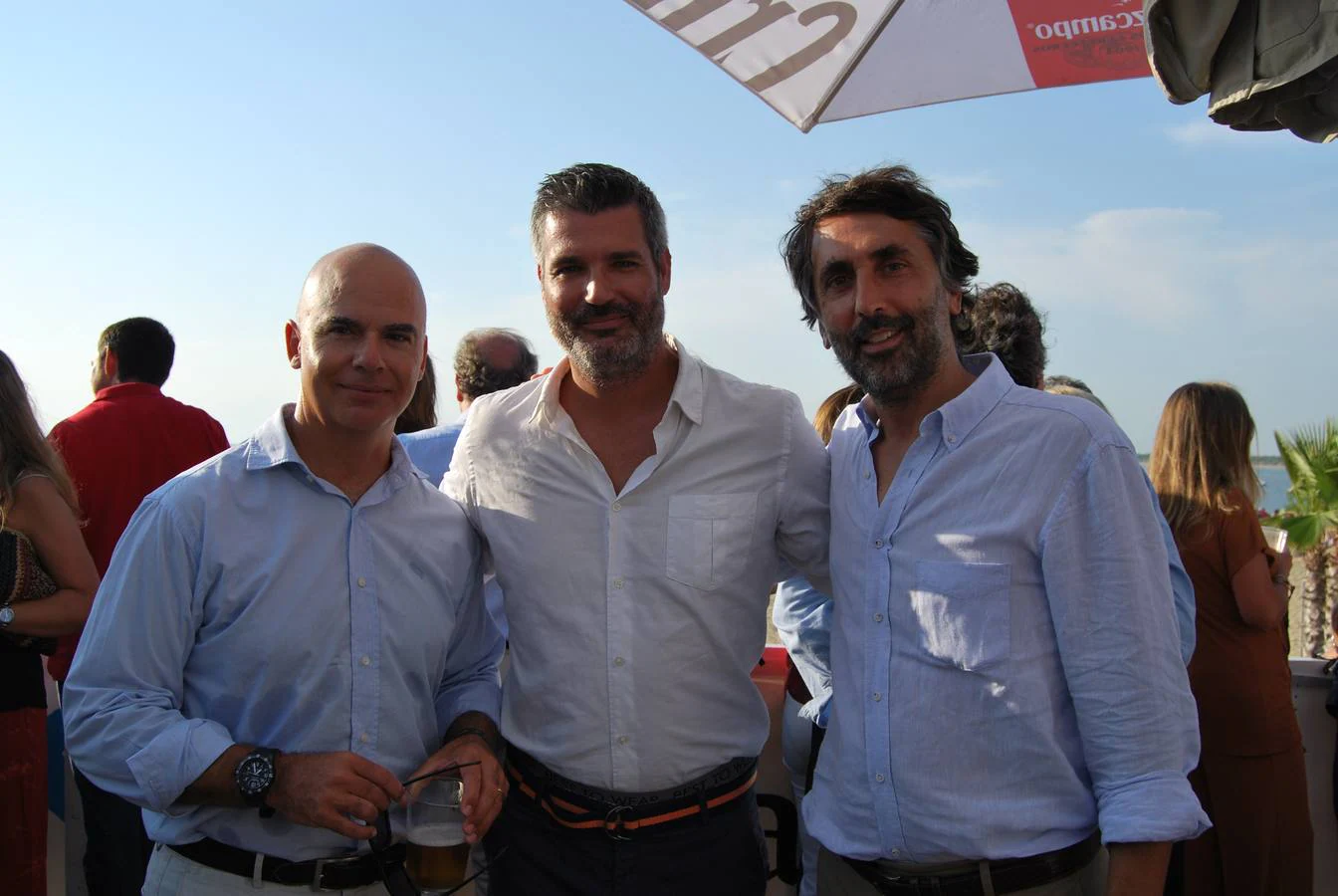 Javier Garrido-Lestache, José Antonio Herrada y Carlos Scomazzoni. 
