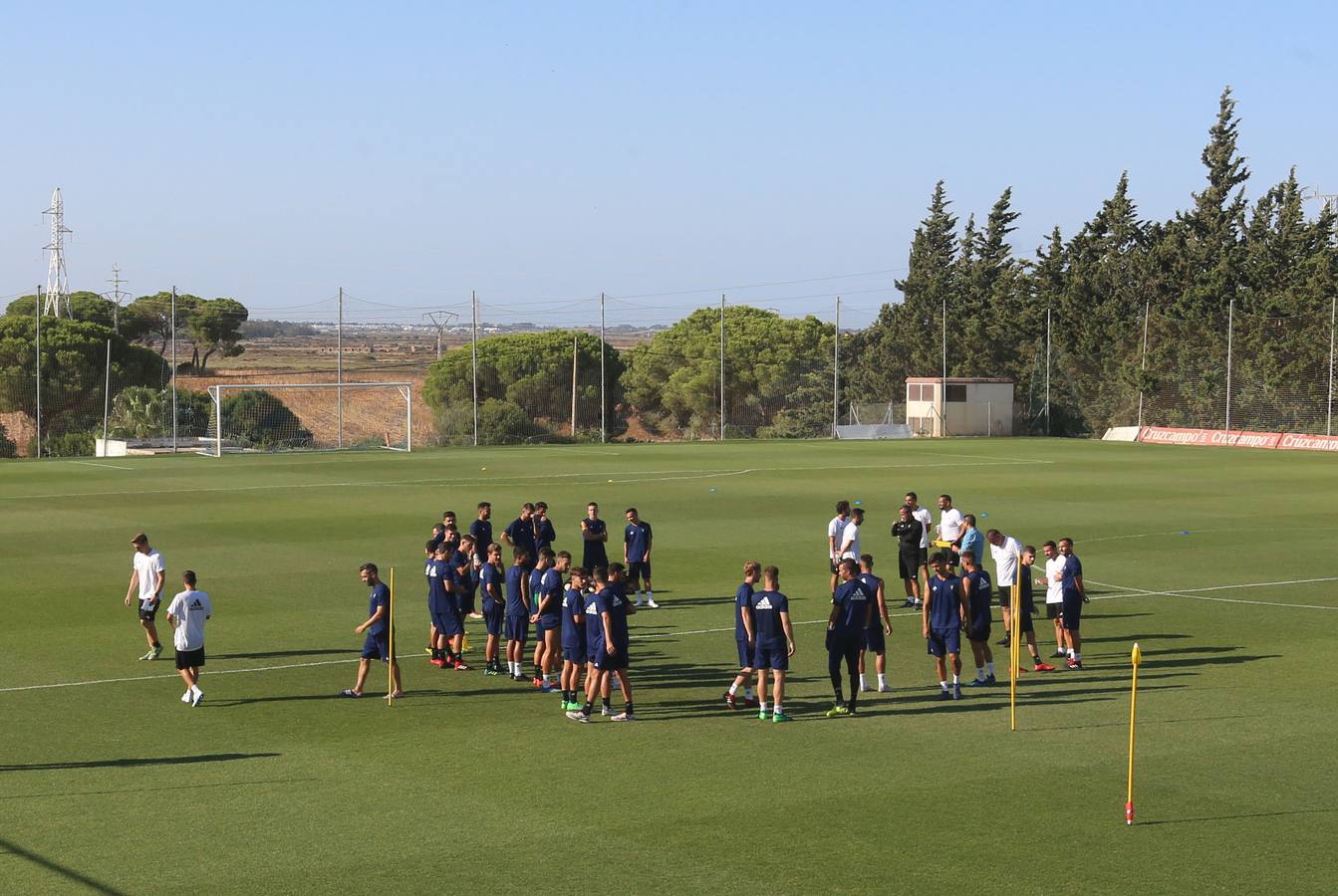 Las mejores imágenes del entrenamiento del Cádiz CF en El Rosal