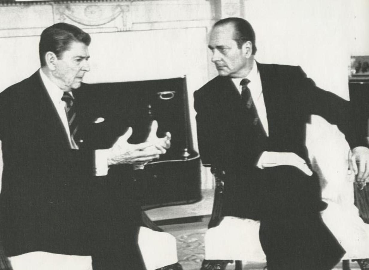 Encuentro entre el presidente estadounidense y Chirac en la Casa Blanca. 