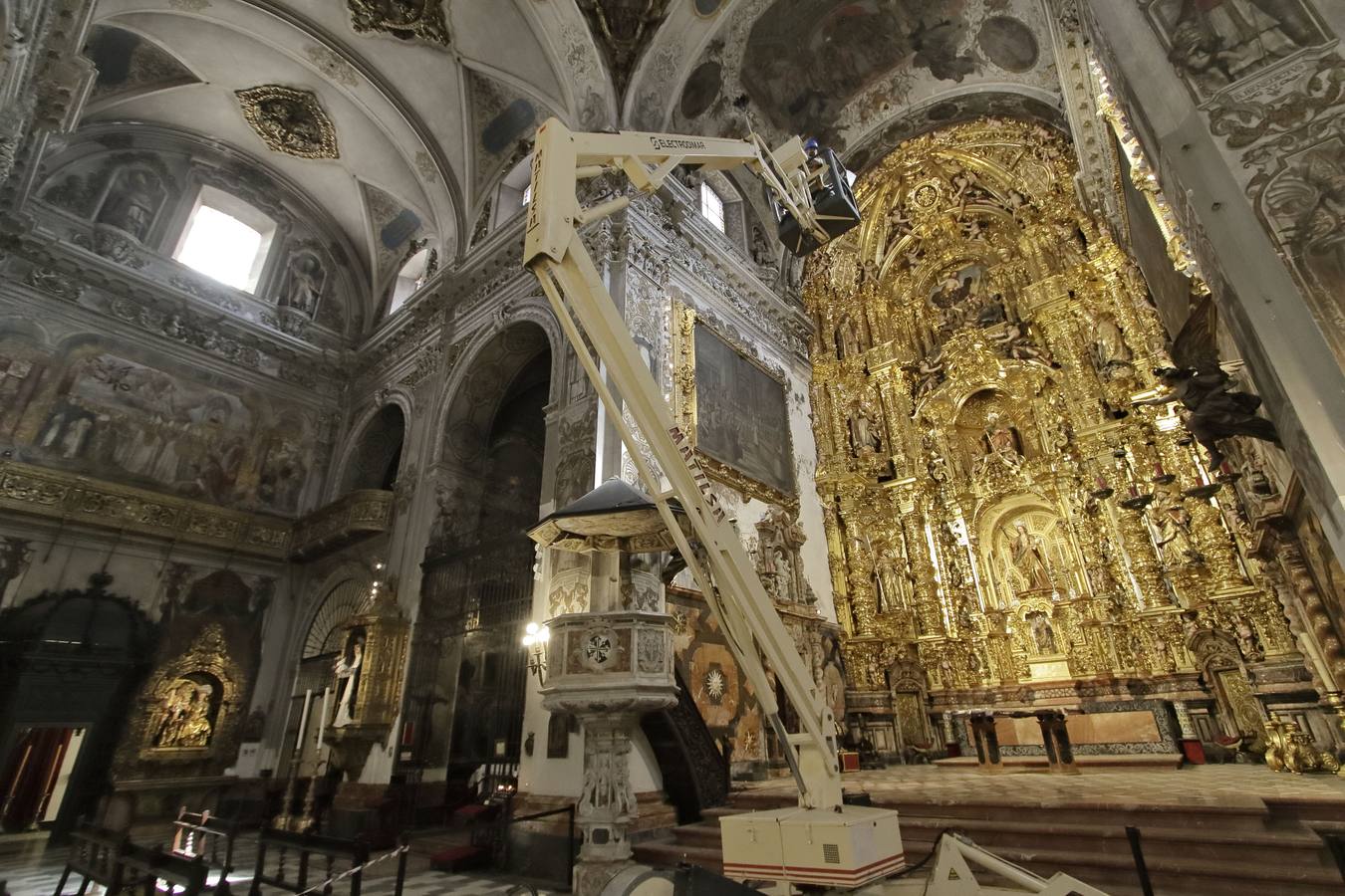 Así transcurren los trabajos de restauración de La Magdalena en Sevilla