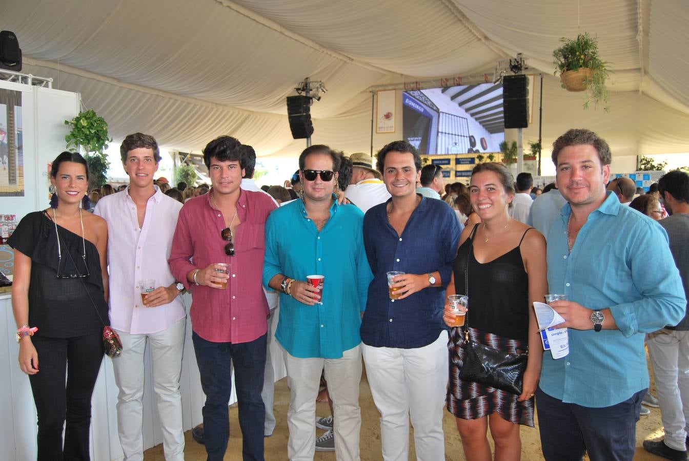 María Mateos, Ignacio González de la Peña, Juancho Fontán, Nicolás Peña, Guillermo Guerrero, Teresa Lamadrid y Hugo Sánchez. 