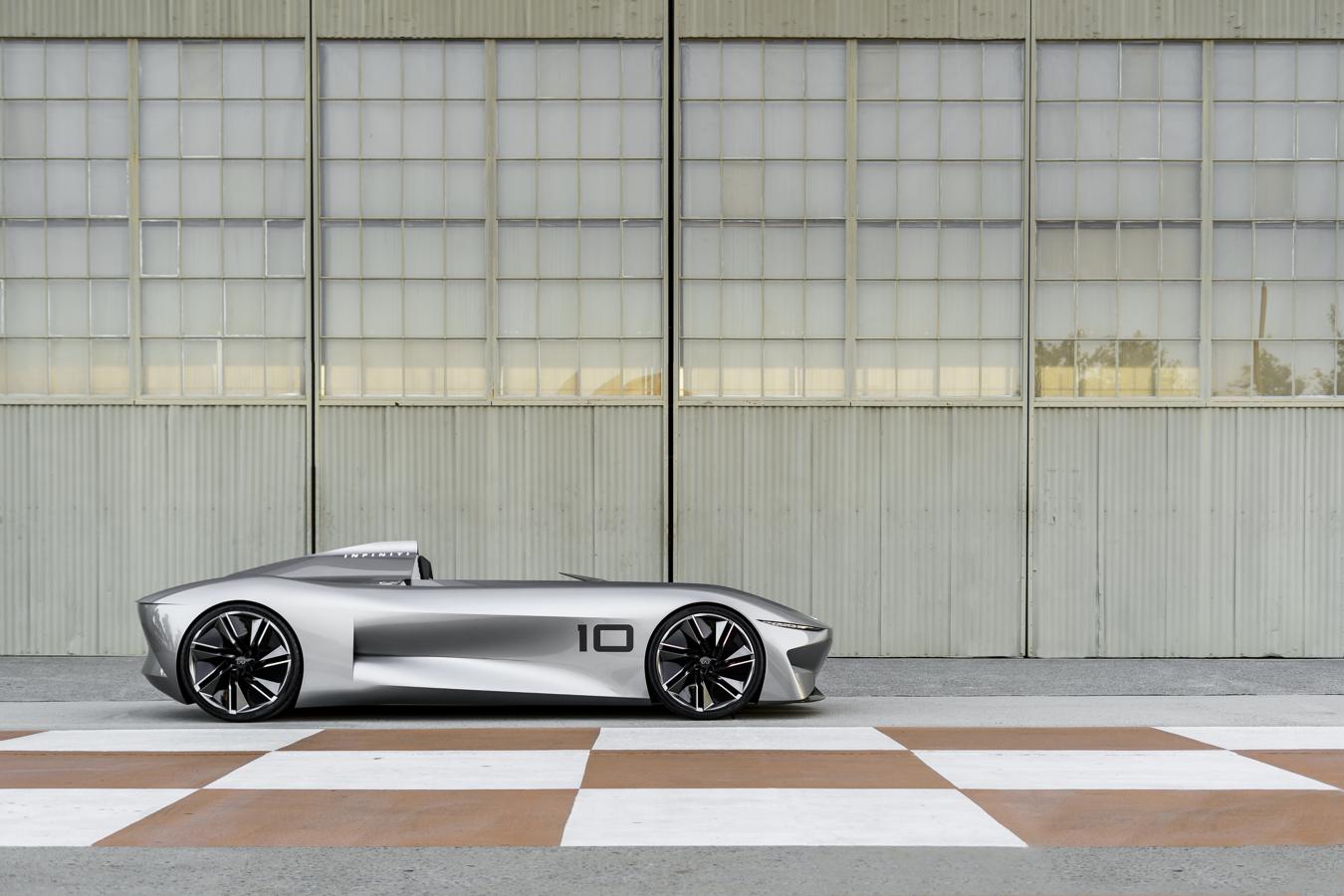 8- Infiniti Prototype 10. Se trata del primer proyecto que sale a la luz bajo la dirección de Karim Habib, el nuevo director ejecutivo de diseño de Infiniti, y anuncia ya el modo en que los equipos de diseño de la firma desarrollarán en el futuro la apariencia de sus vehículos de producción