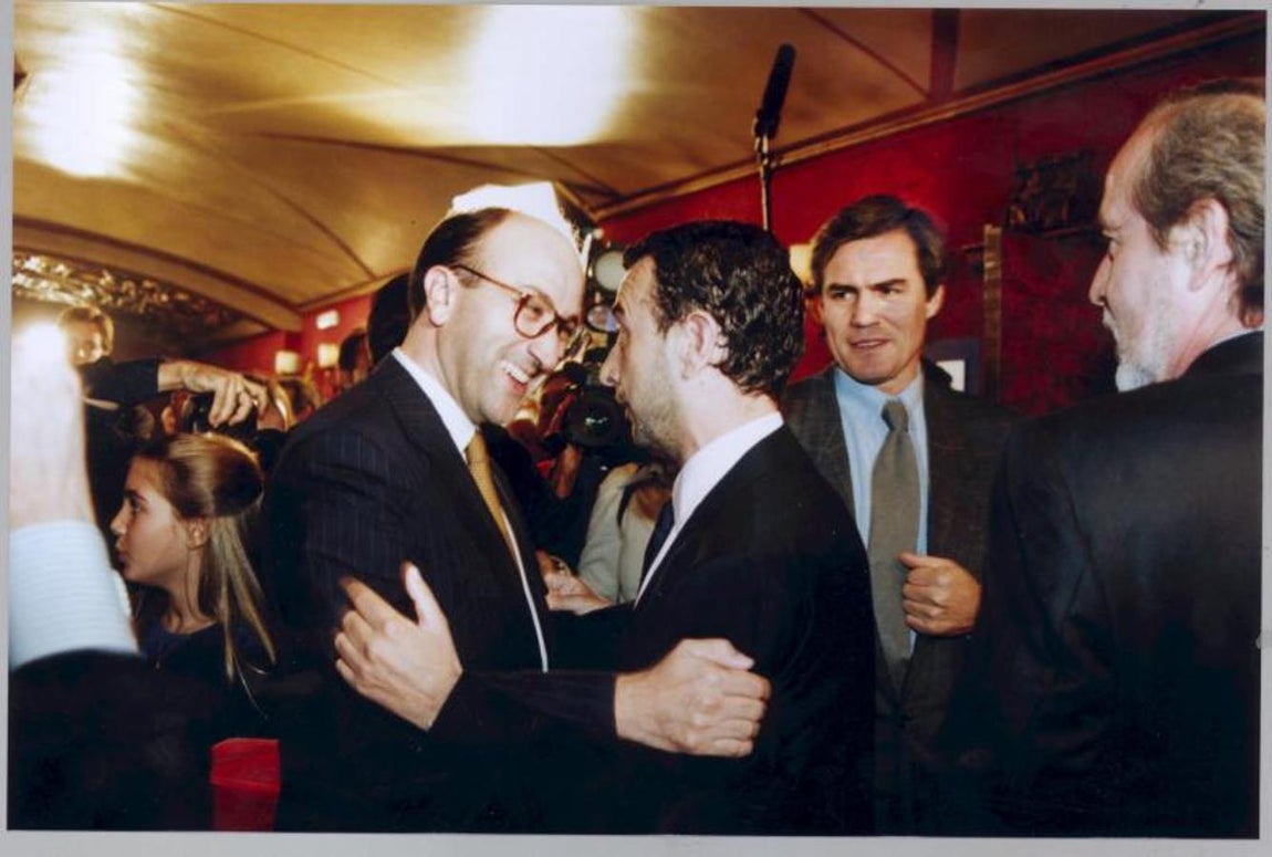 Estreno de la película «El Abuelo». 